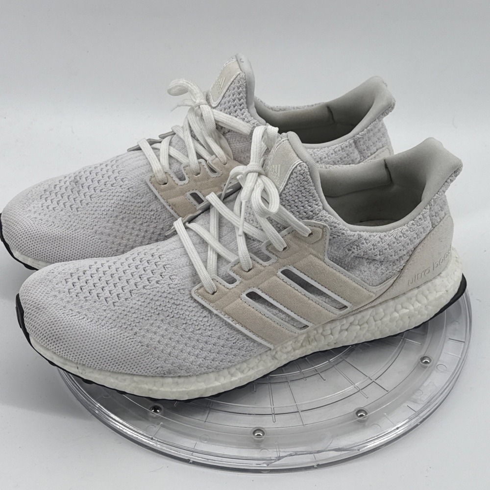 Adidas UltraBoost 4.0 Mens Size 10 US White Primeknit Running Shoe Sneaker